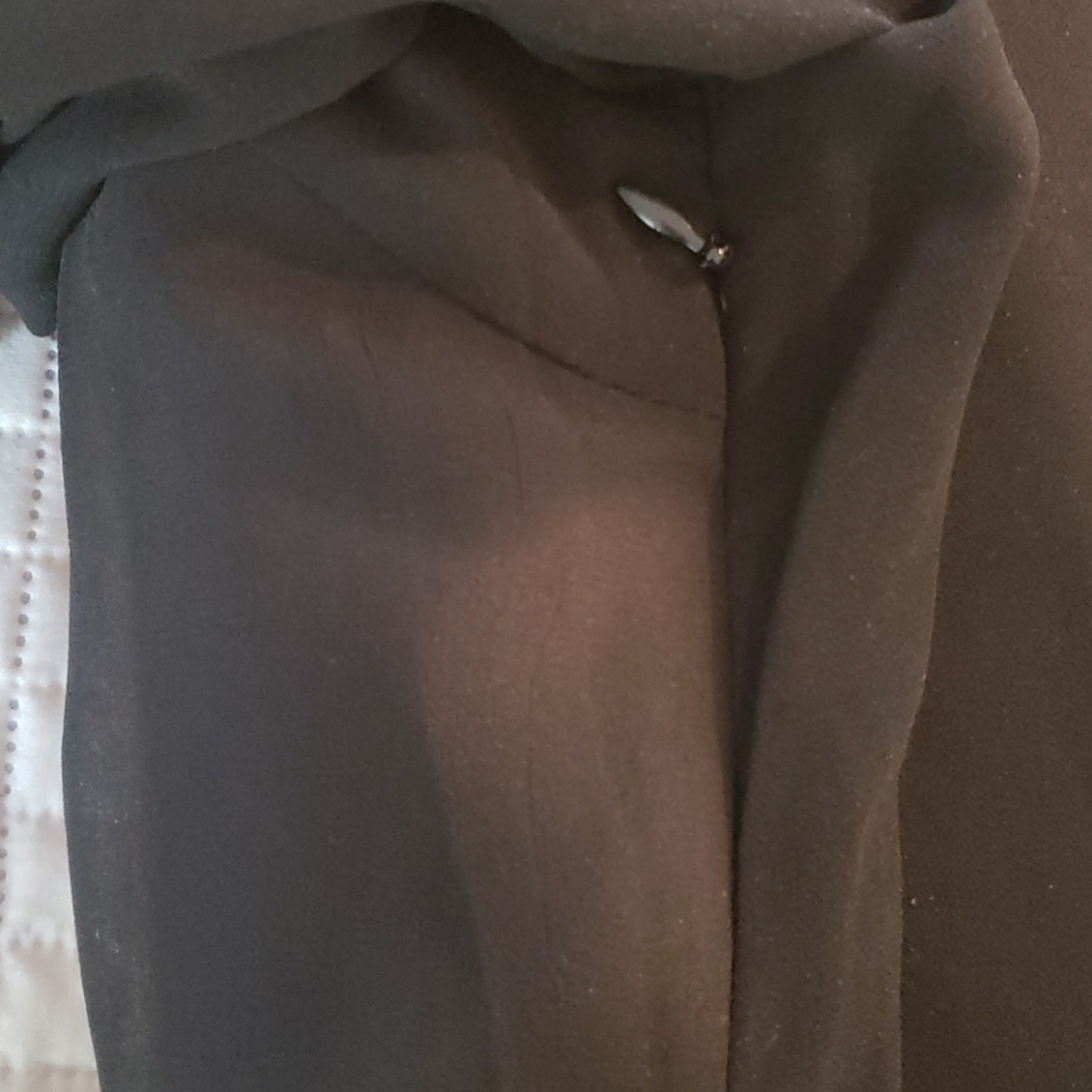 Dress - Picture 7 of 7